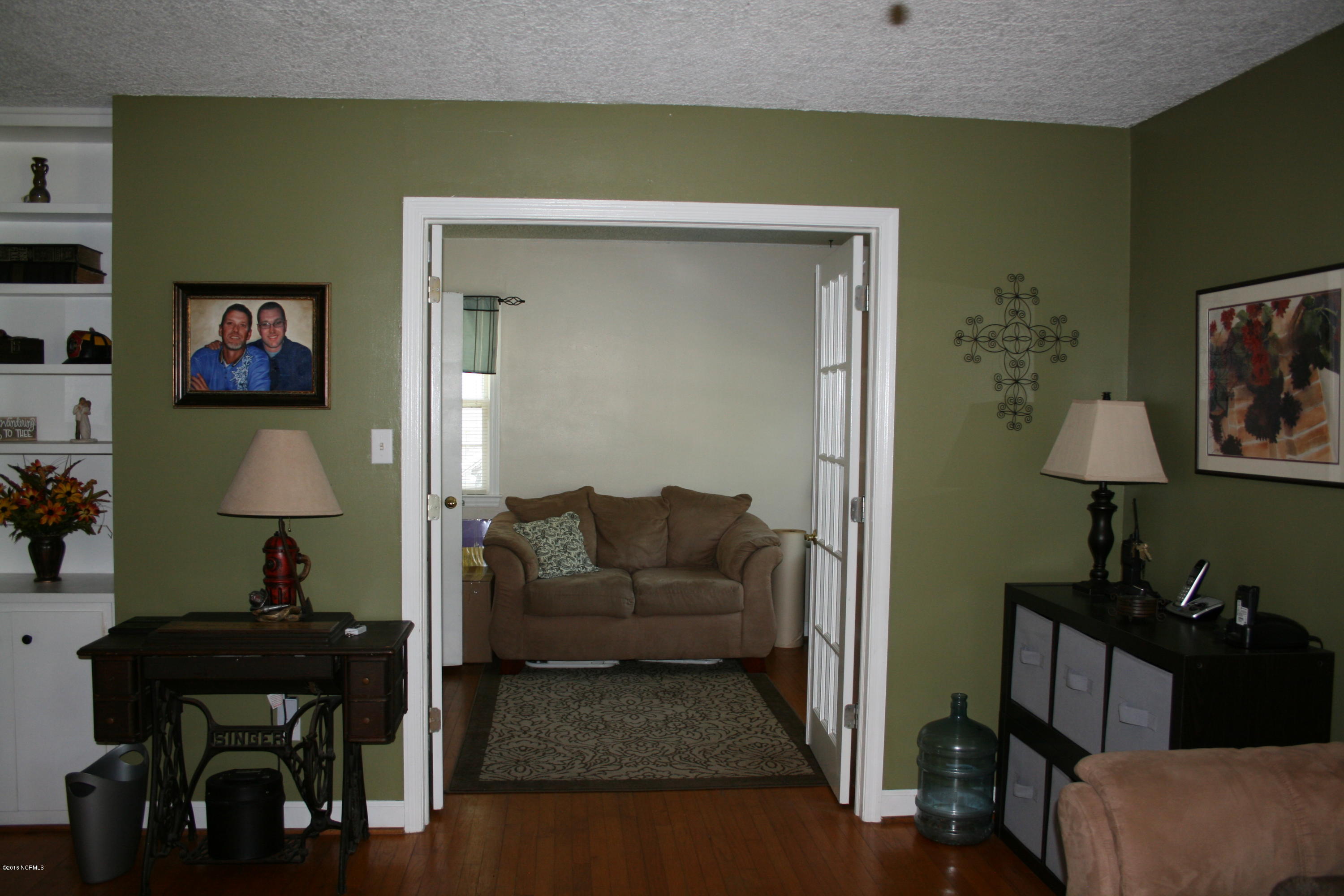 305 Neuse Cliff Road New Bern, NC 28560 - Photo 4 of 18 305 Neuse 006