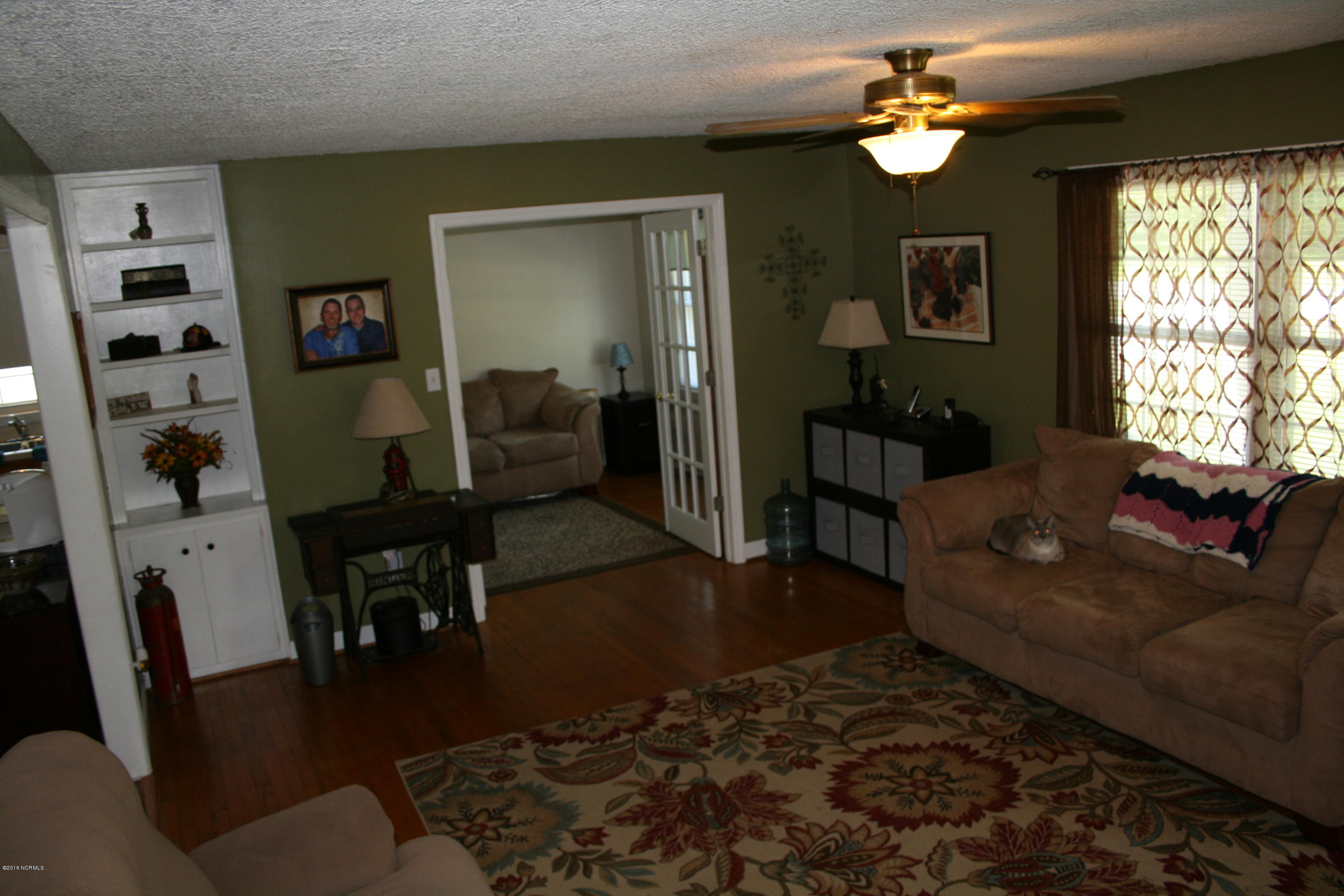 305 Neuse Cliff Road New Bern, NC 28560 - Photo 7 of 18 305 Neuse 021