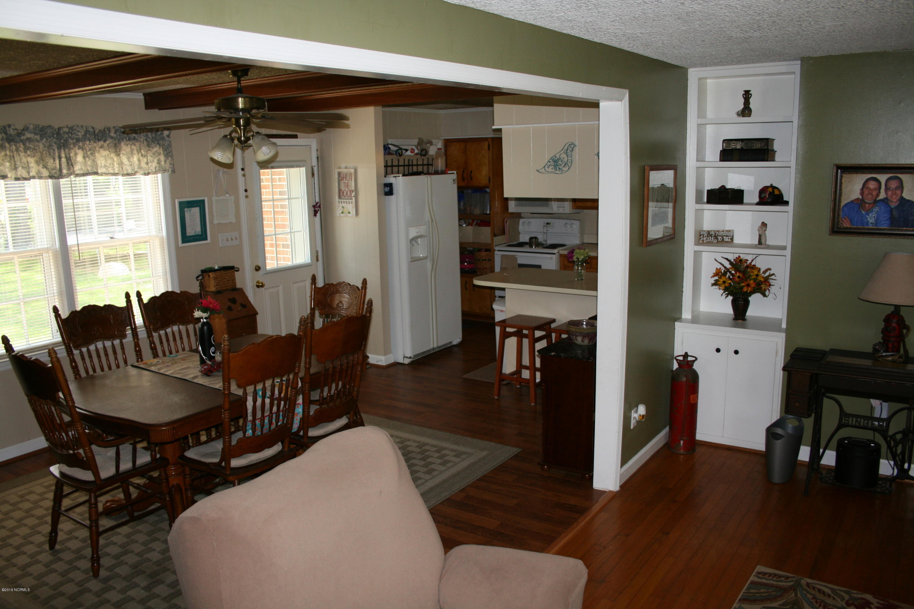 305 Neuse Cliff Road New Bern, NC 28560 - Photo 8 of 18 305 Neuse 020