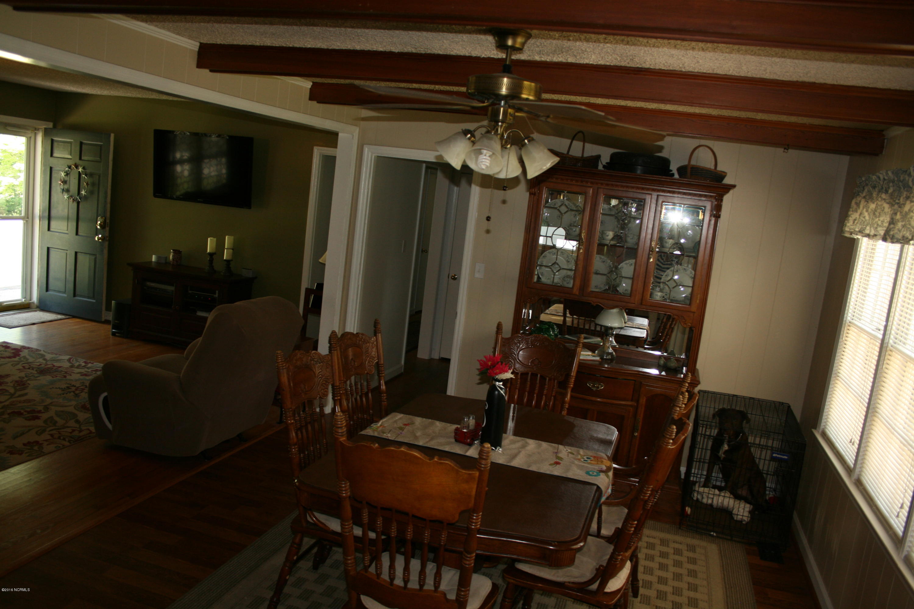 305 Neuse Cliff Road New Bern, NC 28560 - Photo 9 of 18 305 Neuse 011