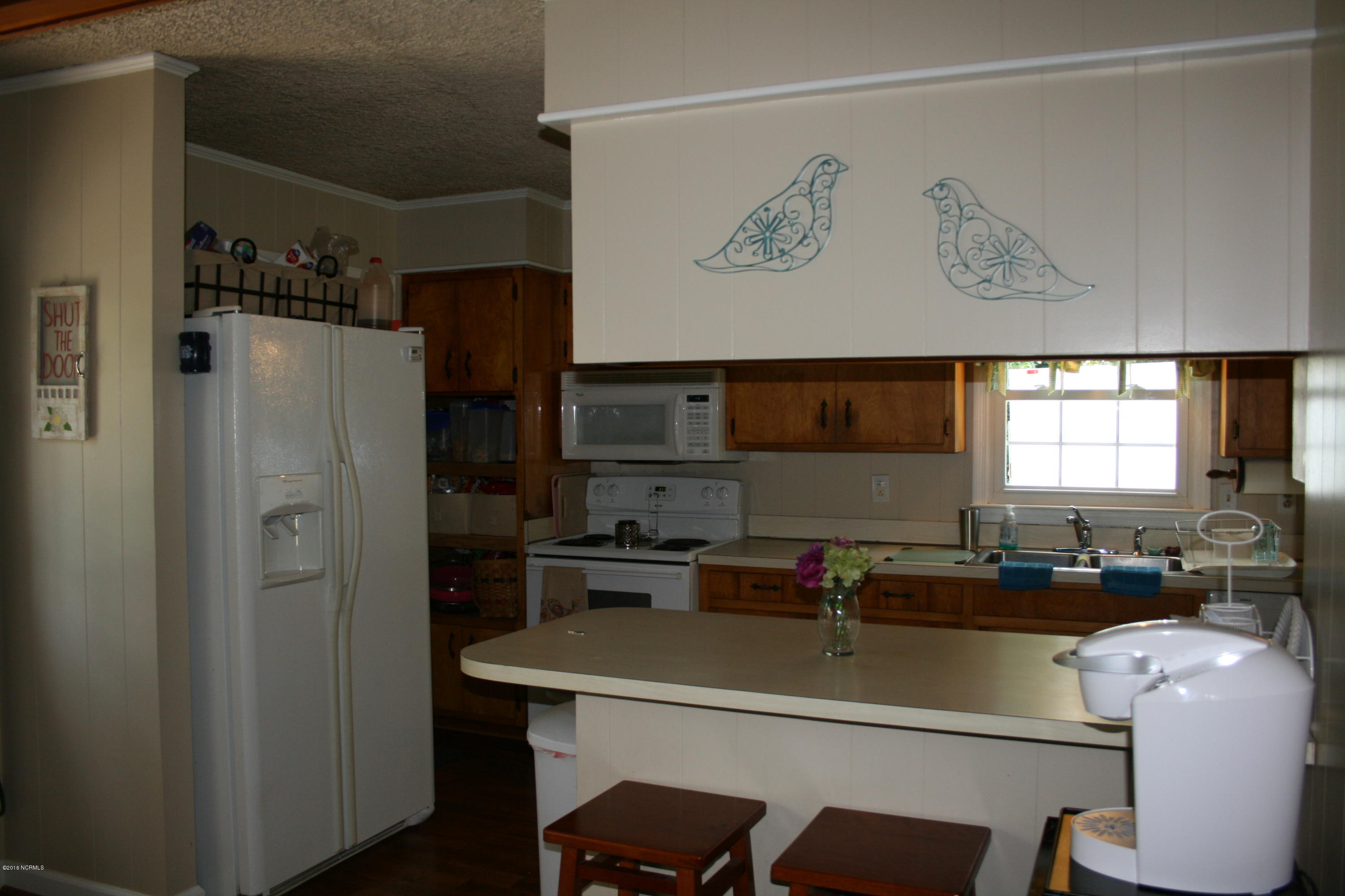 305 Neuse Cliff Road New Bern, NC 28560 - Photo 10 of 18 305 Neuse 009