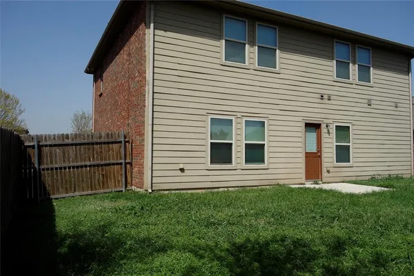 $2,395 | 12221 Big Rock Drive, Rhome, TX 76078