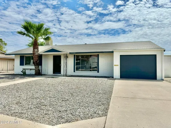 $1,400 | 11013 North 110th Drive, Sun City, AZ 85351