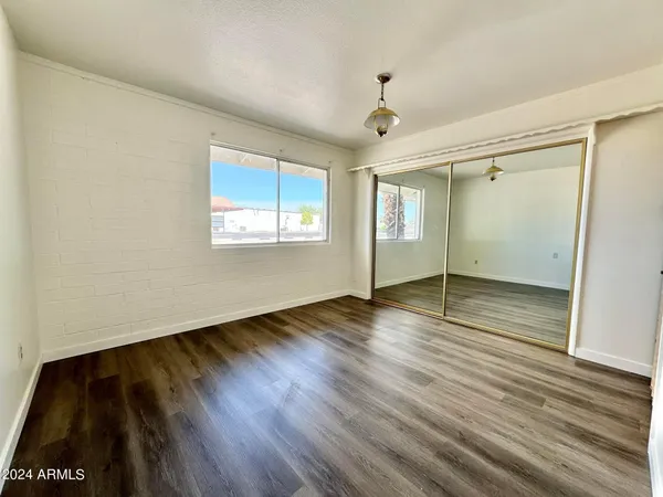 $1,400 | 11013 North 110th Drive, Sun City, AZ 85351