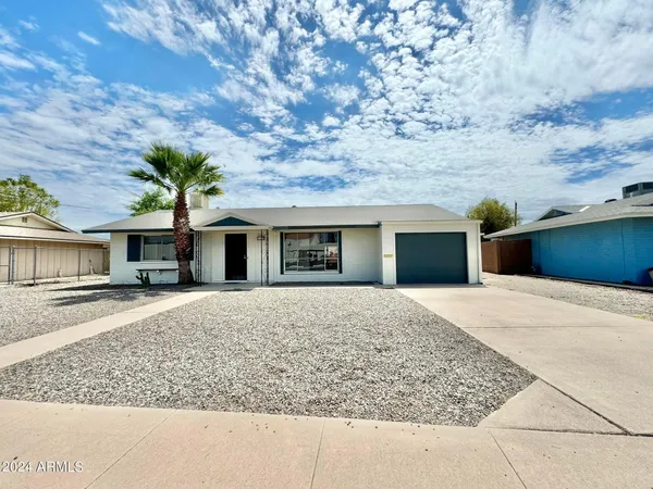 $1,400 | 11013 North 110th Drive, Sun City, AZ 85351