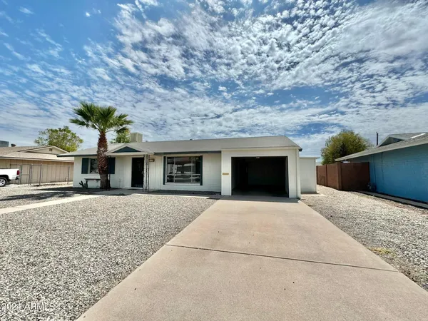 $1,400 | 11013 North 110th Drive, Sun City, AZ 85351