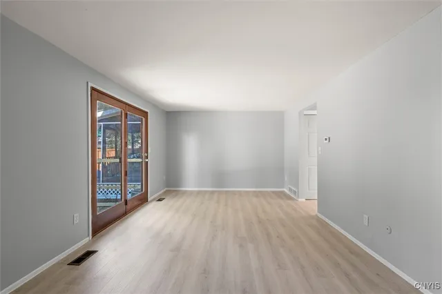 $214,500 | 8402 B Shallowcreek Road, Clay, NY 13090