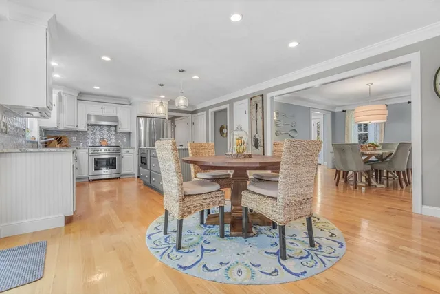 $899,900 | 302 Cow Pond Brook Road, Groton, MA 01450