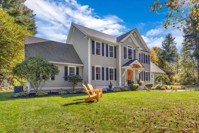 $899,900 | 302 Cow Pond Brook Road, Groton, MA 01450