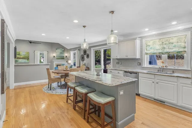 $899,900 | 302 Cow Pond Brook Road, Groton, MA 01450