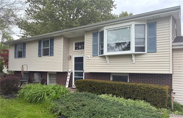 $279,900 | 3979 Ridge Lea Drive, Newfane, NY 14094