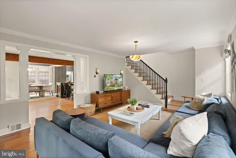 $1,115,000 | 4843 Arlington Boulevard, Arlington, VA 22203