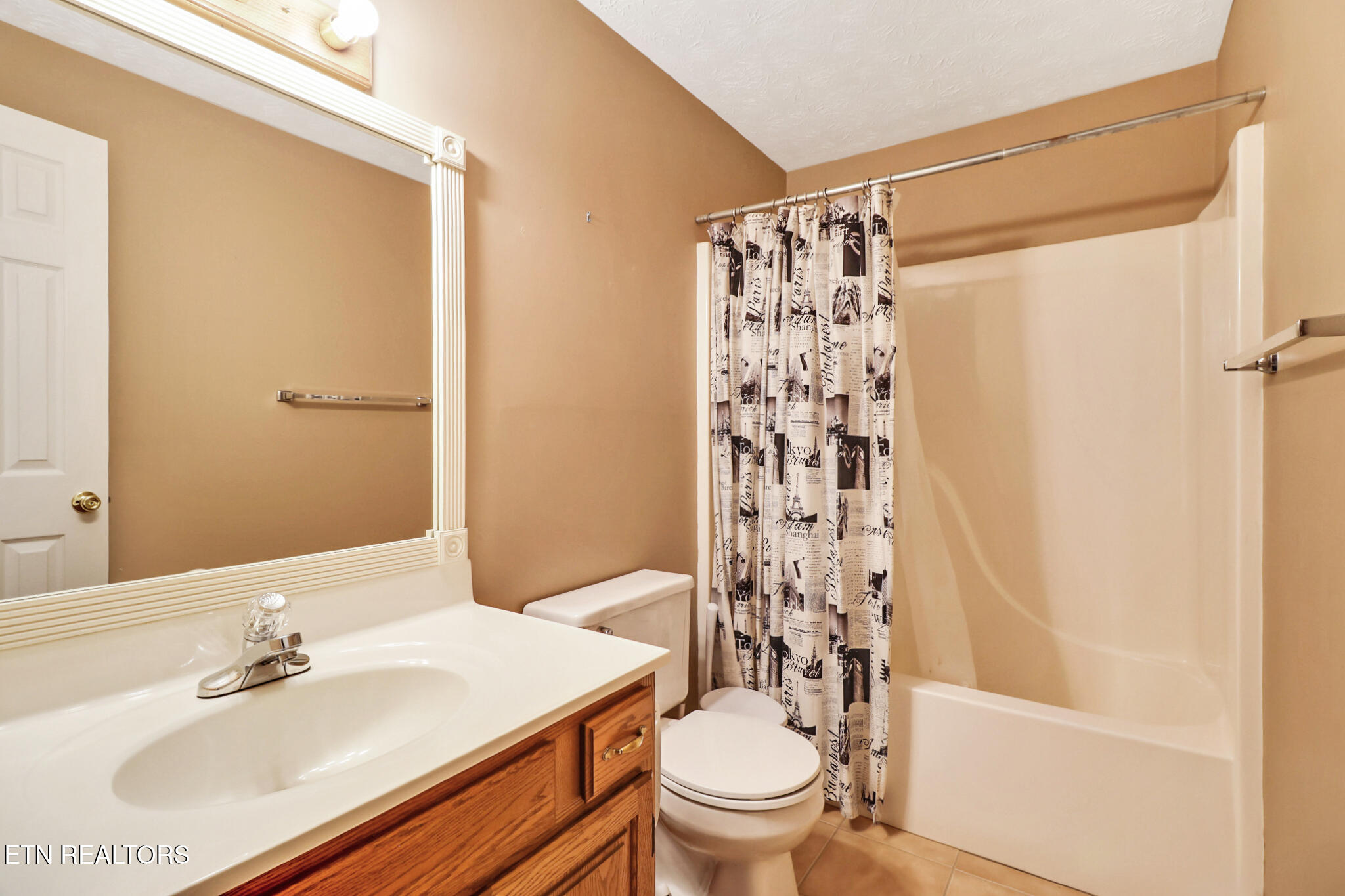 105 West Melbourne Road Oak Ridge, TN 37830 - Photo 45 of 59 Basement Full bathroom