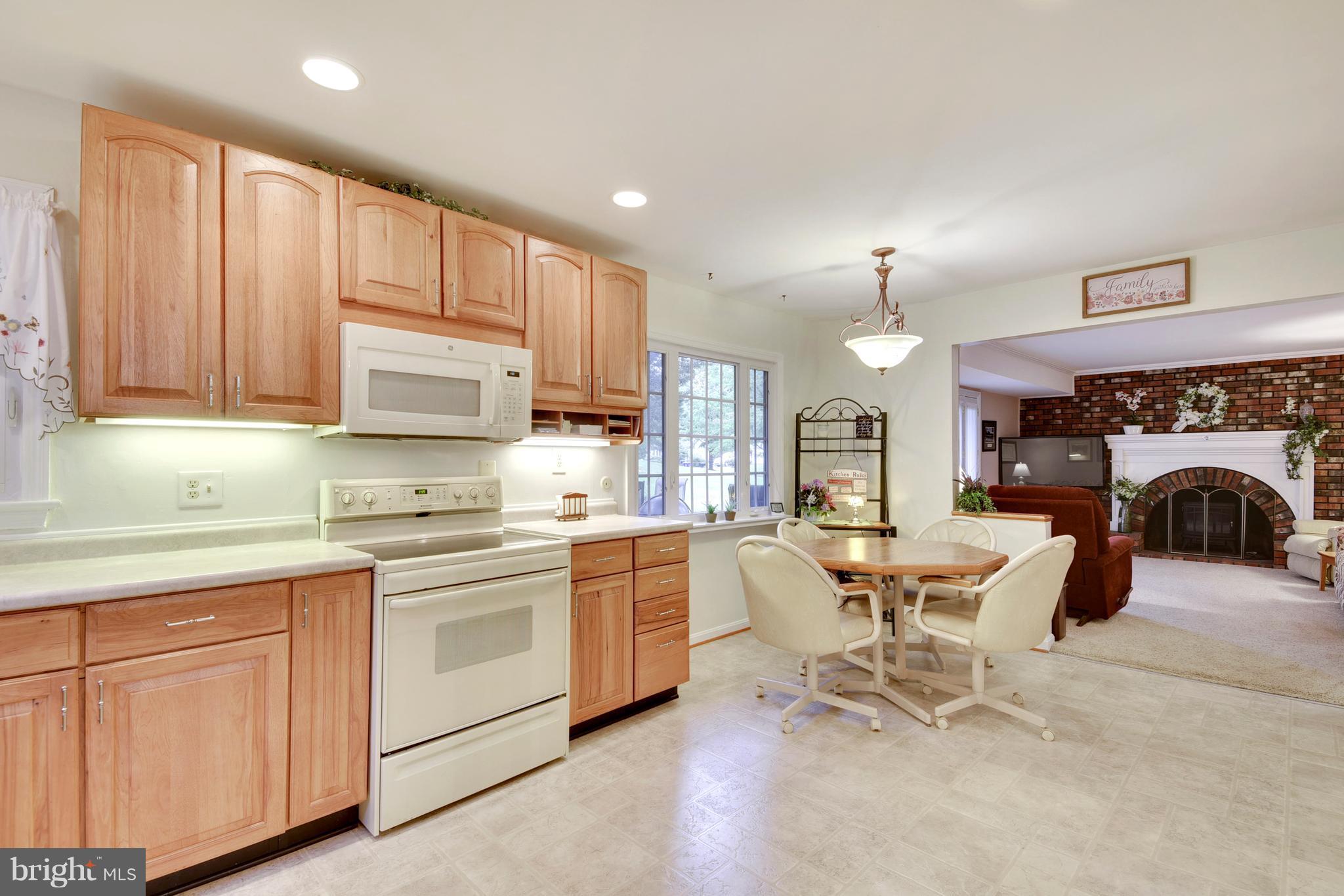 1 Turnmore Court Silver Spring, MD 20906 - Photo 11 of 30 Kitchen