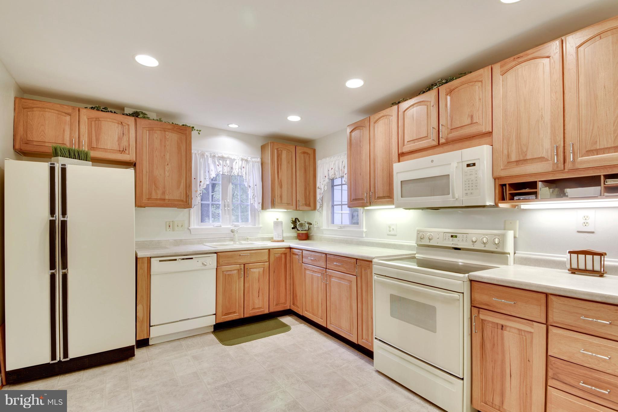 1 Turnmore Court Silver Spring, MD 20906 - Photo 12 of 30 Kitchen