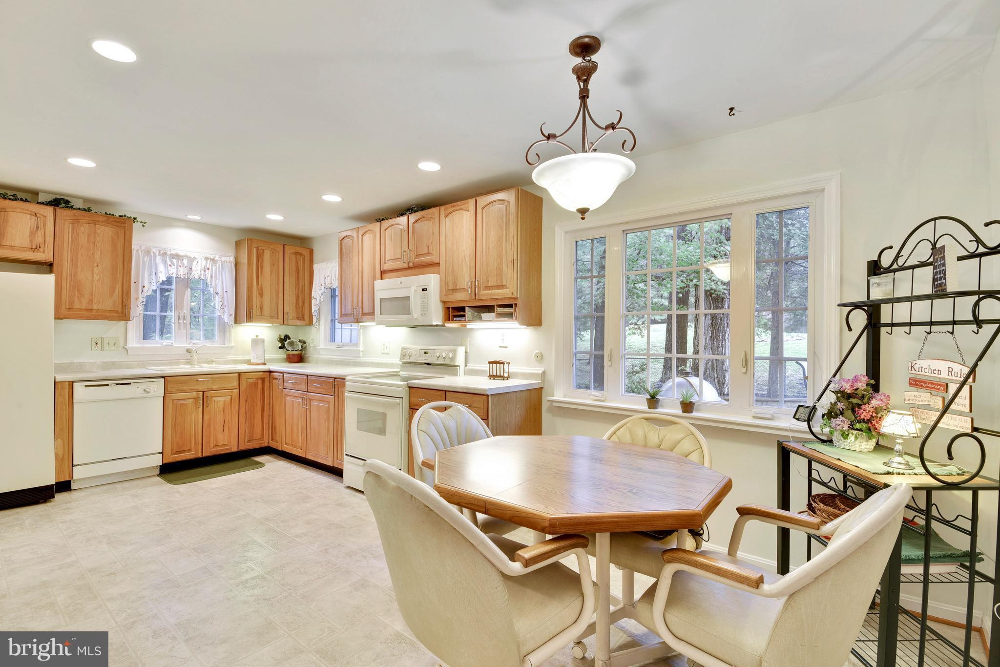 1 Turnmore Court Silver Spring, MD 20906 - Photo 10 of 30 Kitchen