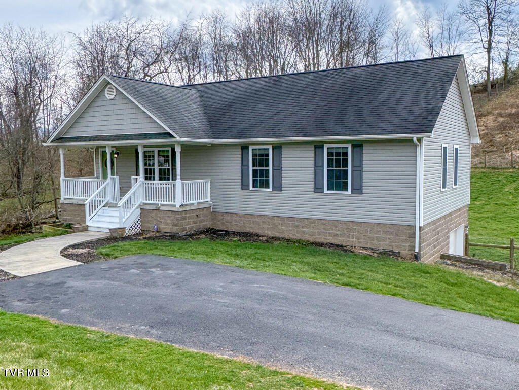 758 Old Ebenezer Road Marion, VA 24354 - Photo 1 of 60 758 Old Ebenezer MLS-60