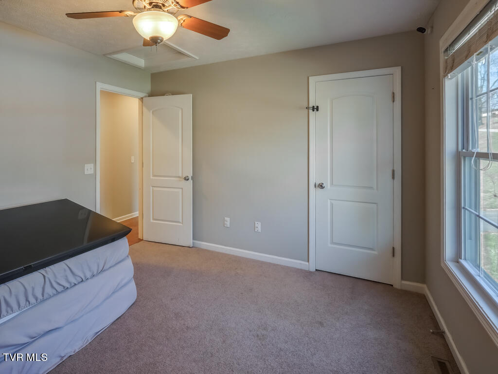 758 Old Ebenezer Road Marion, VA 24354 - Photo 24 of 60 758 Old Ebenezer MLS-31
