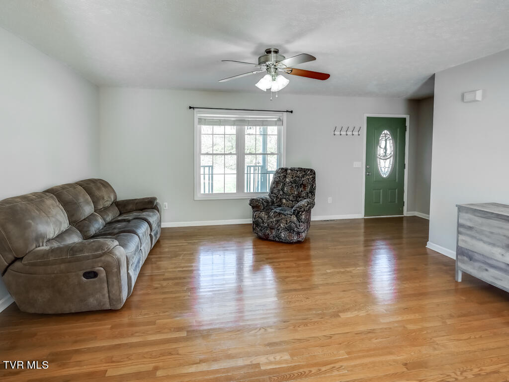 758 Old Ebenezer Road Marion, VA 24354 - Photo 9 of 60 758 Old Ebenezer MLS-19