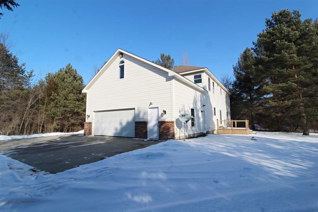 5455 Oleksyn Road Flint, MI 48504 - Photo 28 of 37 50065275-27.JPG