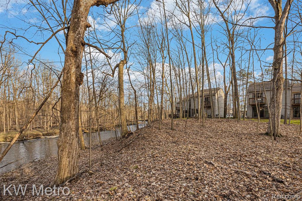 1500 Streamwood Court Rochester Hills, MI 48307 - Photo 22 of 24