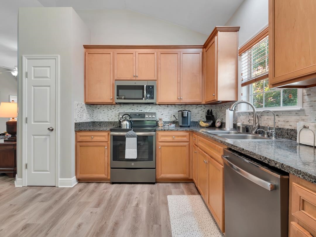 3383 Aqua Ridge Way Tallahassee, FL 32309 - Photo 6 of 32