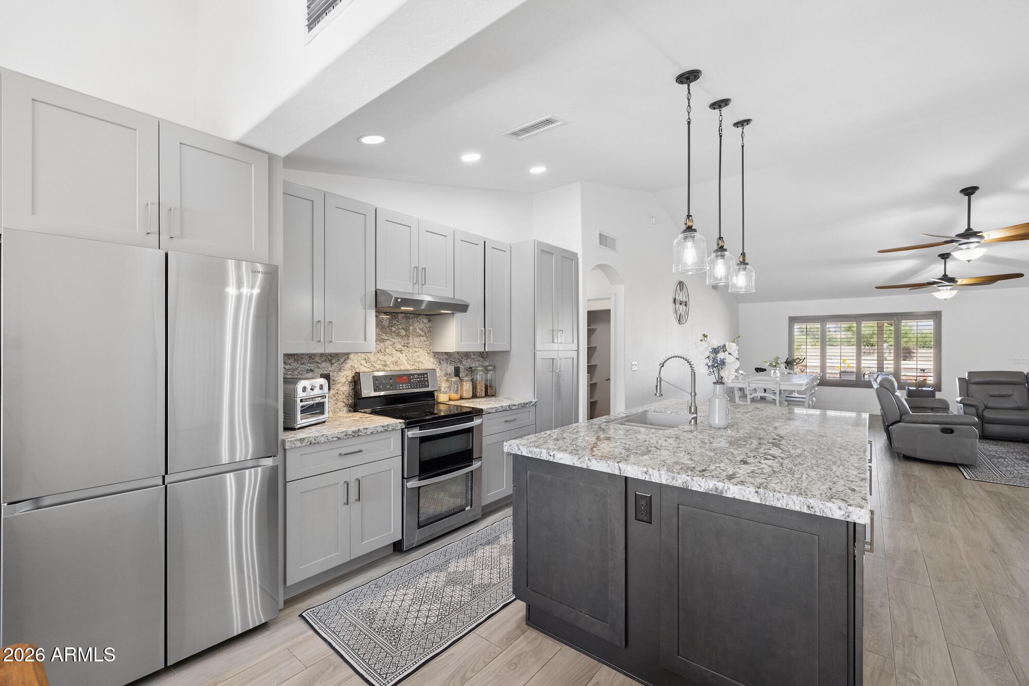 907 North Mountain Road Mesa, AZ 85207 - Photo 12 of 44