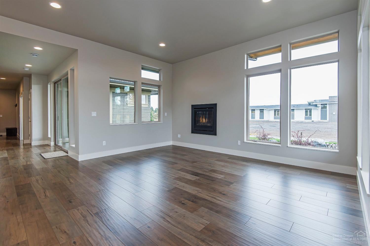 720 Northwest Rimrock Drive Redmond, OR 97756 - Photo 9 of 25 Additional Photo