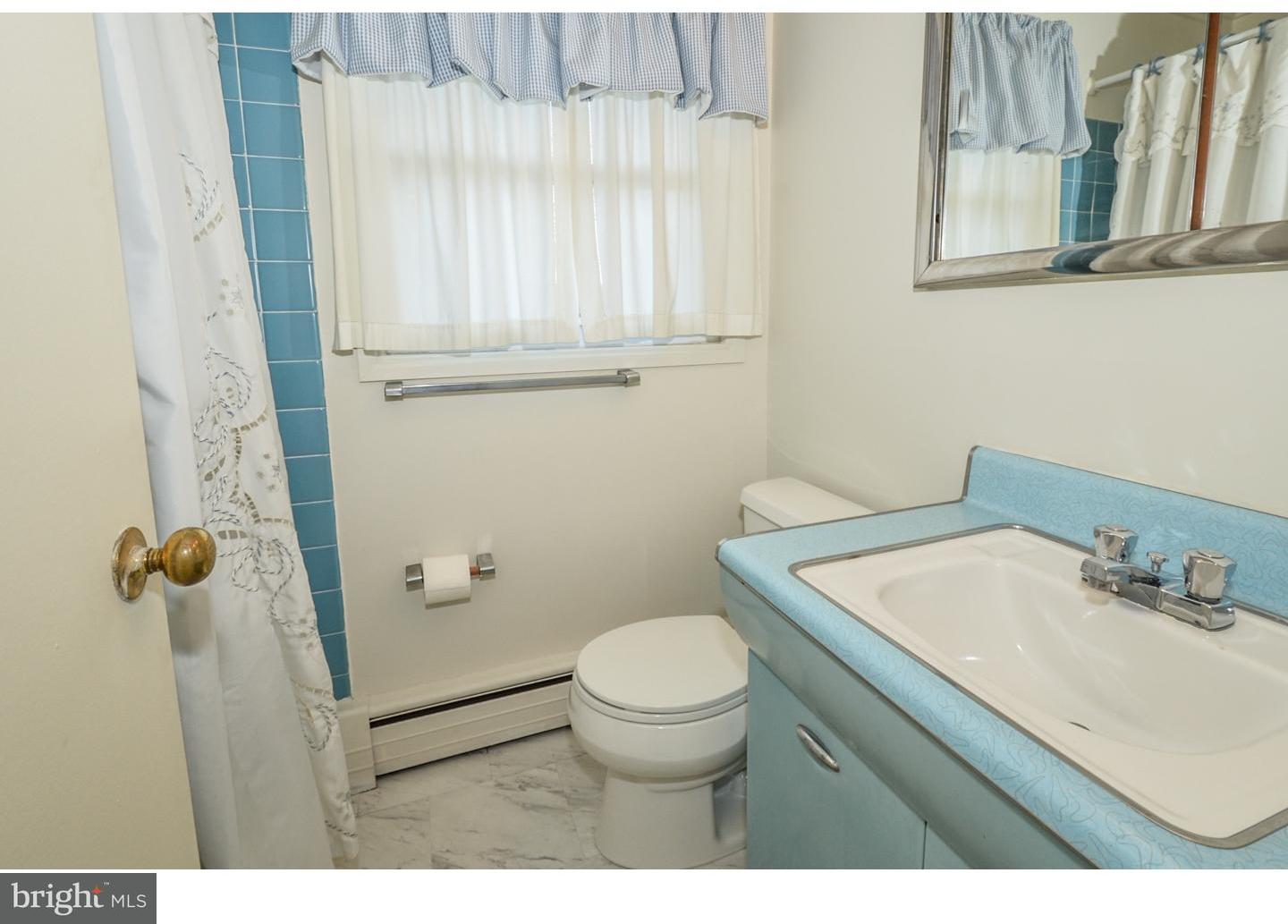 36 Turf Road Levittown, PA 19056 - Photo 14 of 25 Bathroom