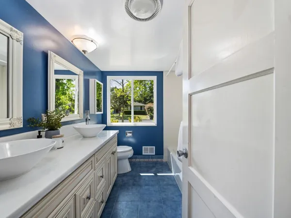 $3,999,888 | 12100 Saraglen Drive, Saratoga, CA 95070