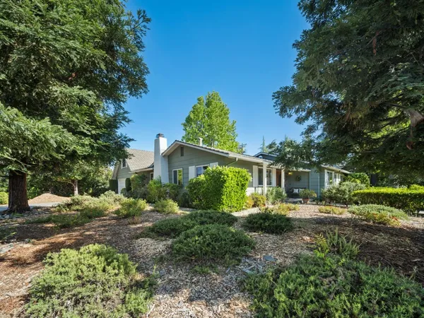 $3,999,888 | 12100 Saraglen Drive, Saratoga, CA 95070