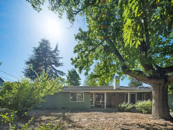 $3,999,888 | 12100 Saraglen Drive, Saratoga, CA 95070