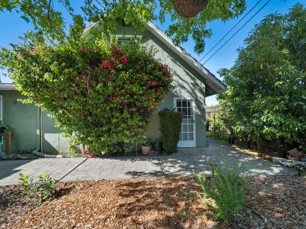 $3,999,888 | 12100 Saraglen Drive, Saratoga, CA 95070