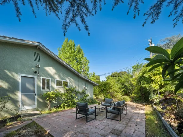 $3,999,888 | 12100 Saraglen Drive, Saratoga, CA 95070