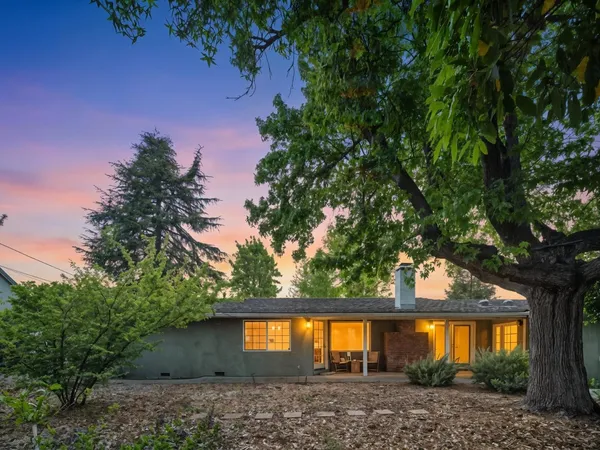 $3,999,888 | 12100 Saraglen Drive, Saratoga, CA 95070