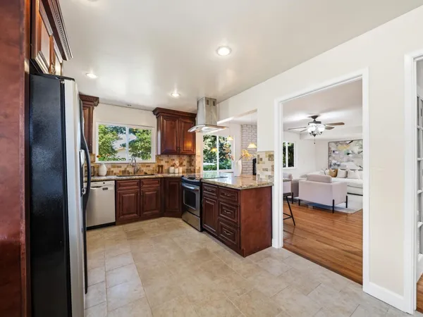 $3,999,888 | 12100 Saraglen Drive, Saratoga, CA 95070