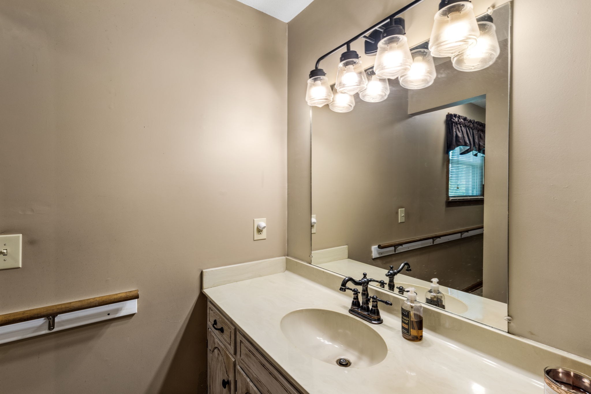 1632 Hudson Road Madison, TN 37115 - Photo 21 of 46 Gallery Image 21