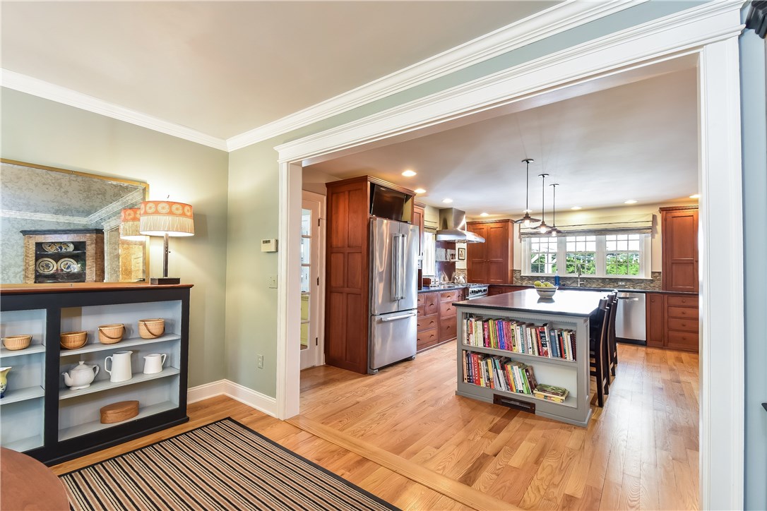 115 Watch Hill Road Westerly, RI 02891 - Photo 5 of 40