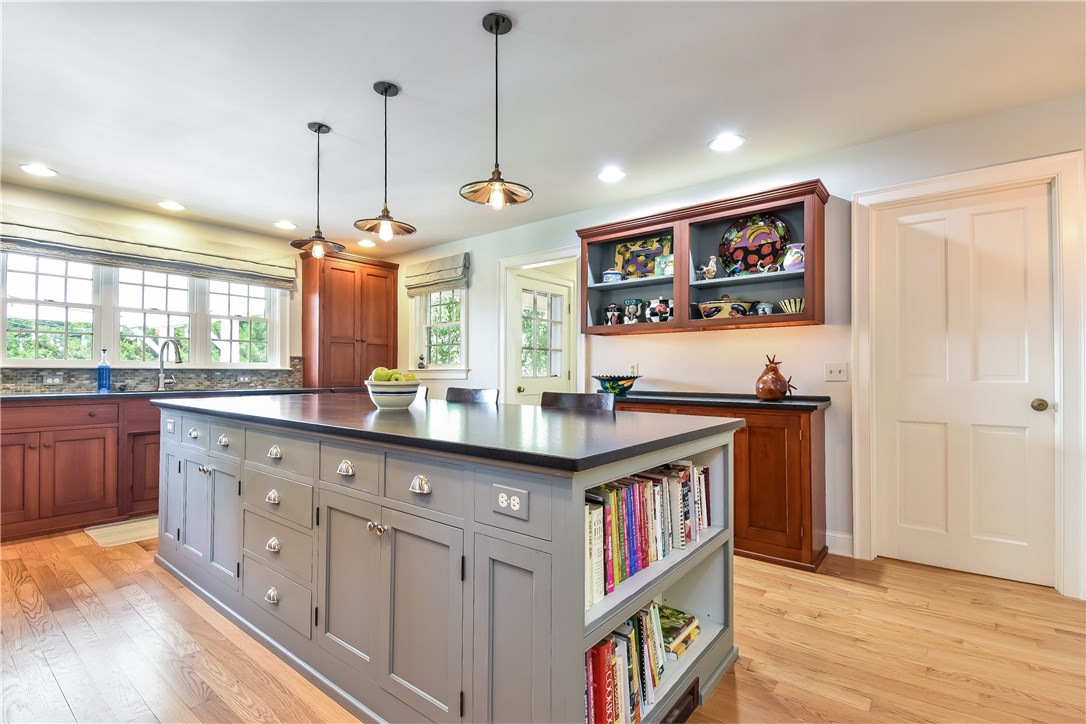 115 Watch Hill Road Westerly, RI 02891 - Photo 8 of 40