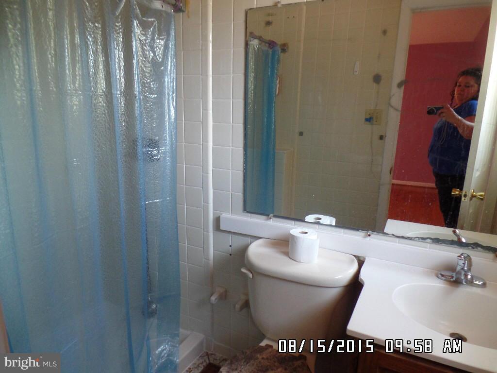 1701 Briggs Chaney Road Silver Spring, MD 20905 - Photo 12 of 12 Bath