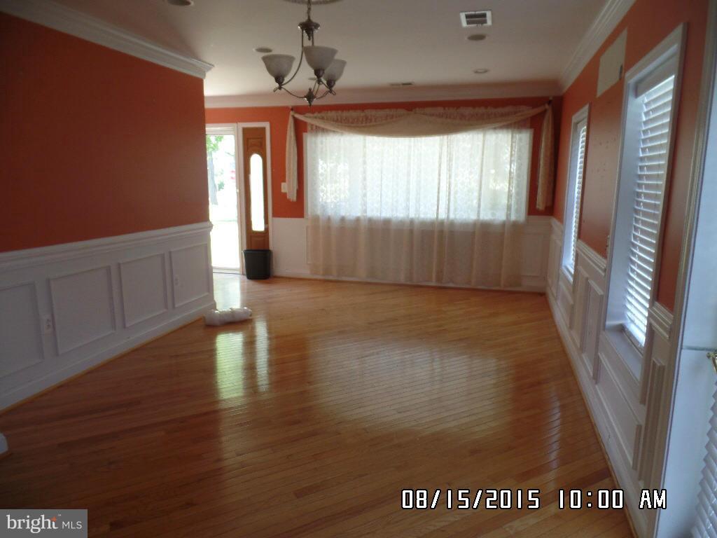 1701 Briggs Chaney Road Silver Spring, MD 20905 - Photo 4 of 12 Dining Room