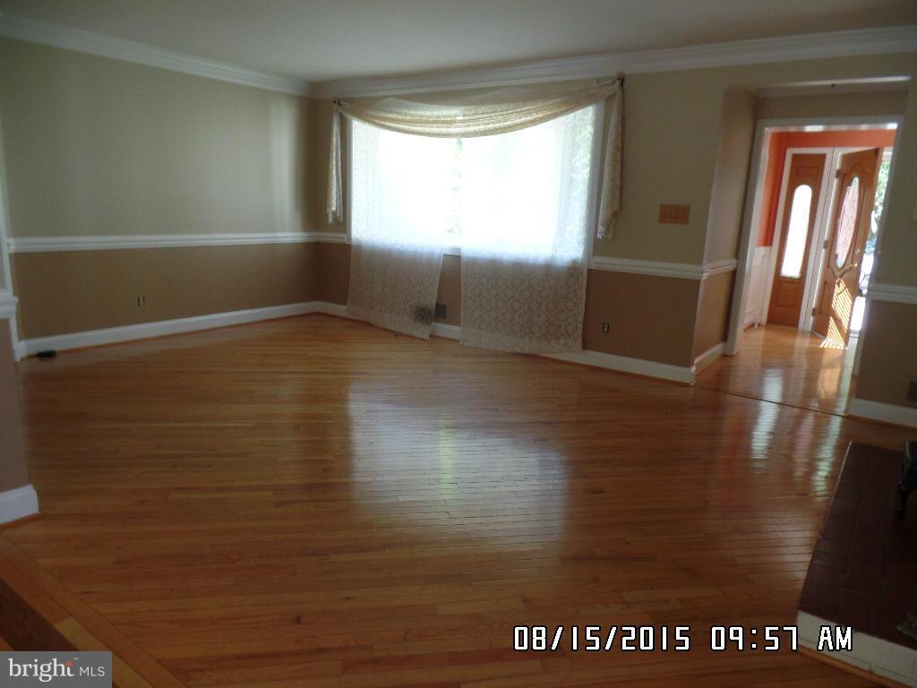 1701 Briggs Chaney Road Silver Spring, MD 20905 - Photo 7 of 12 Living Room