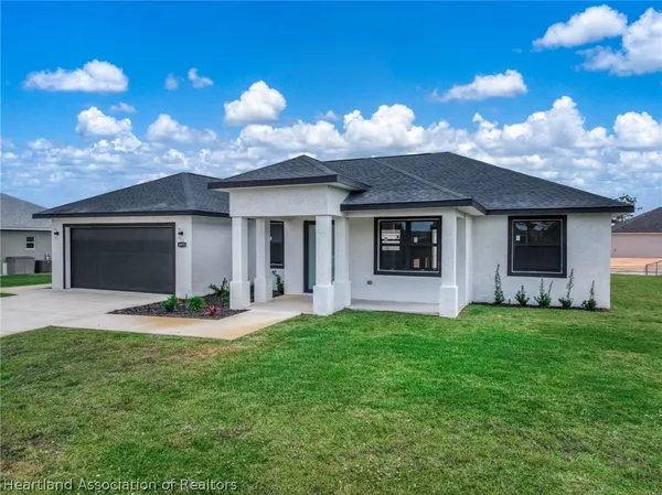 $409,900 | 4975 San Ignacio Drive, Sebring, FL 33872