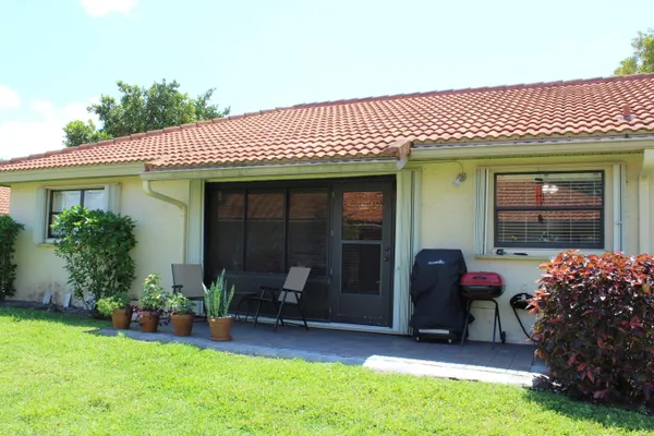 $2,000 | 9940 Bauhinia Tree Way, Unit B, Boynton Beach, FL 33436