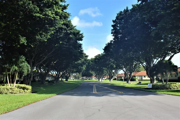 $2,000 | 9940 Bauhinia Tree Way, Unit B, Boynton Beach, FL 33436