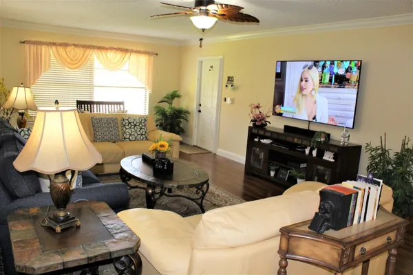 $2,000 | 9940 Bauhinia Tree Way, Unit B, Boynton Beach, FL 33436