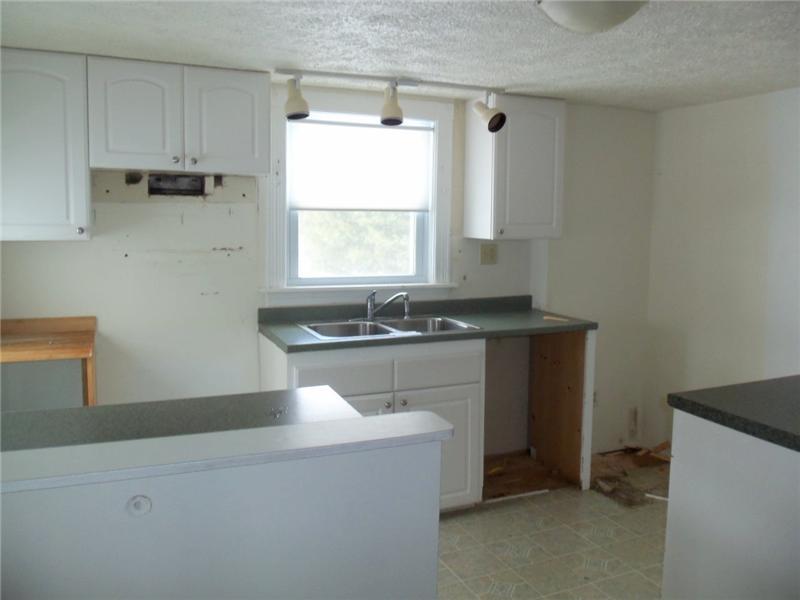 128 Harpswell Road Brunswick, ME 04011 - Photo 3 of 10 Kitchen.