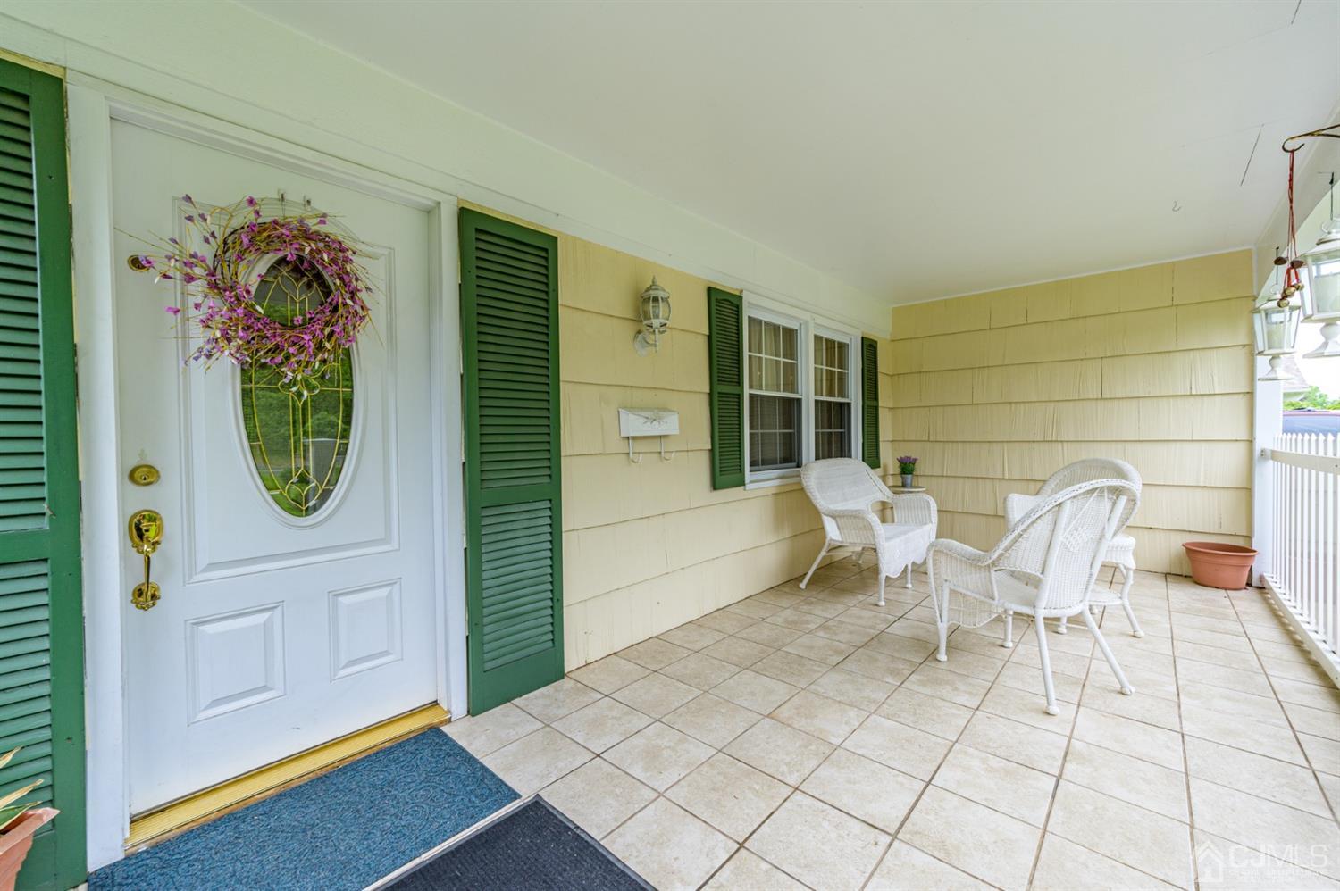 345 Lloyd Road Matawan, NJ 07747 - Photo 2 of 37 Gallery Image 2