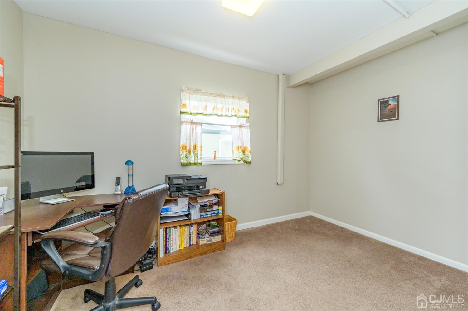 345 Lloyd Road Matawan, NJ 07747 - Photo 17 of 37 Gallery Image 17