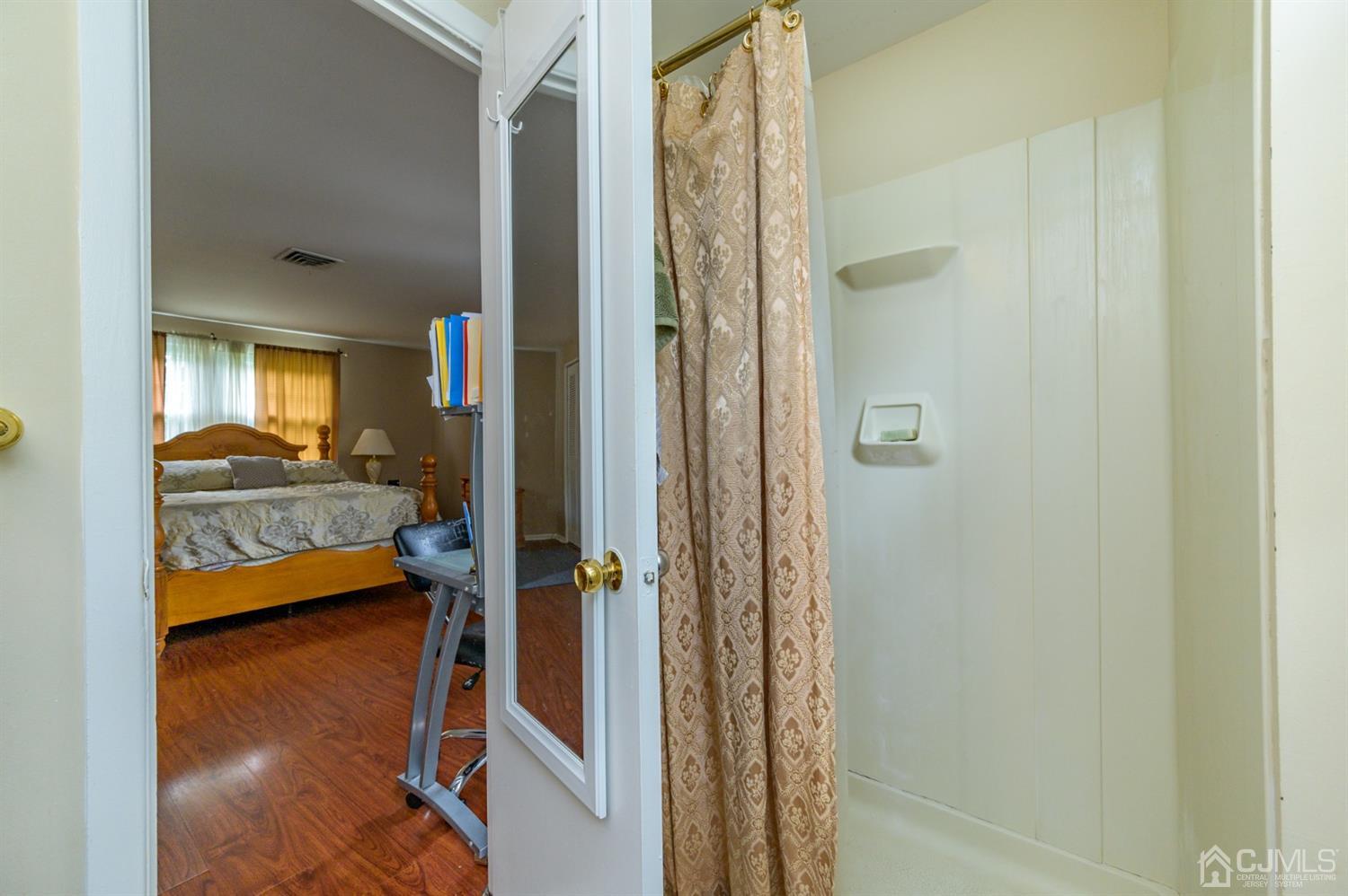 345 Lloyd Road Matawan, NJ 07747 - Photo 23 of 37 Gallery Image 23